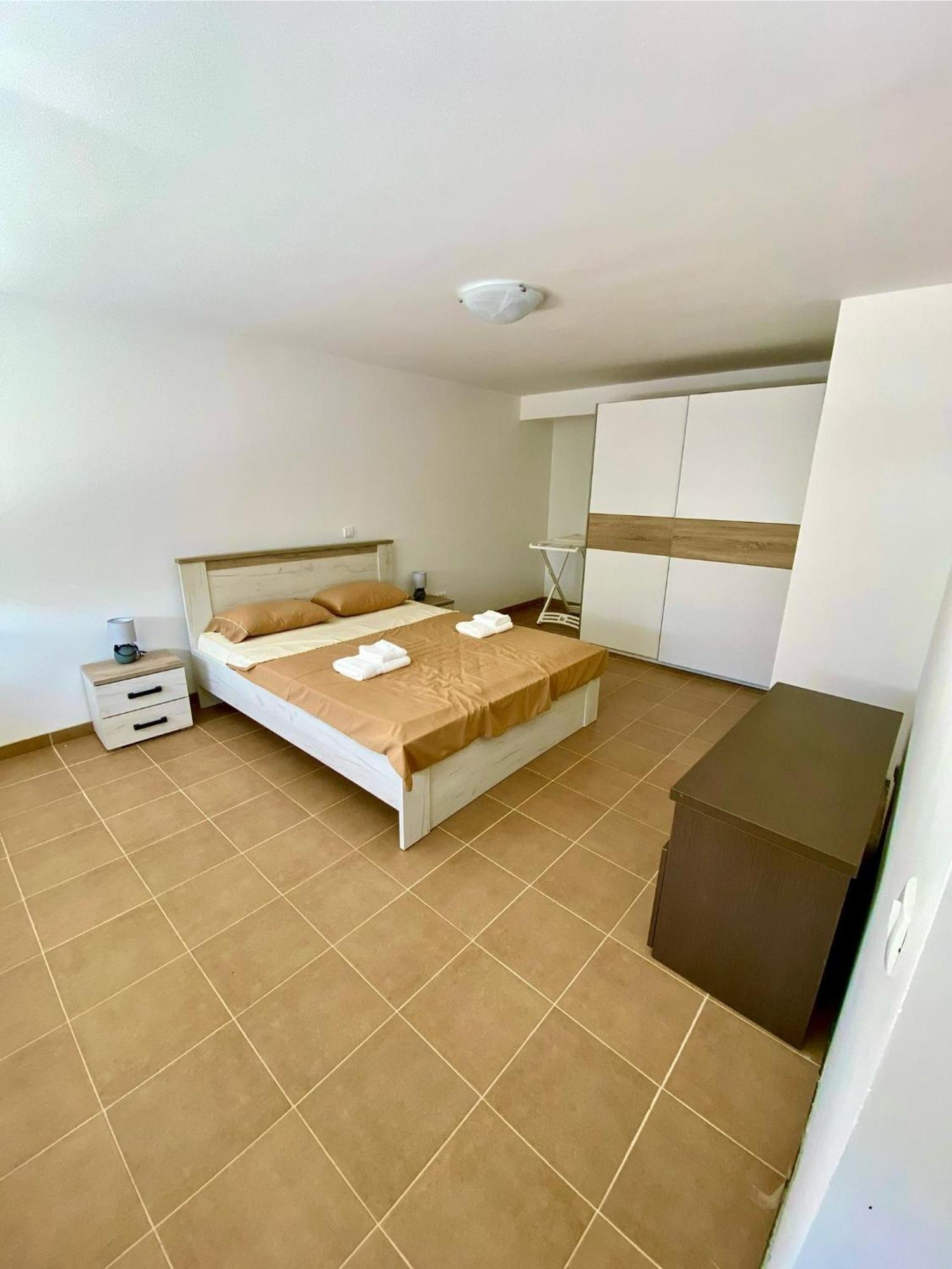 Upart House Apartamento Petrovac Exterior foto